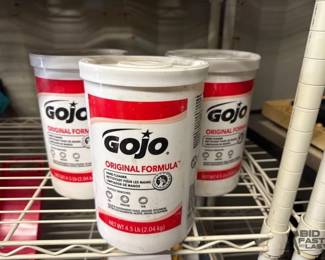 4104 3 Tubs of Gojo Hand Cleaner