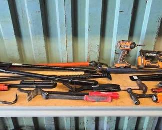 3028 Collection of Tools