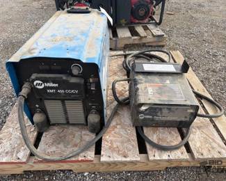 55 Miller XMT 450 CCCV Welder with Process Selector Control