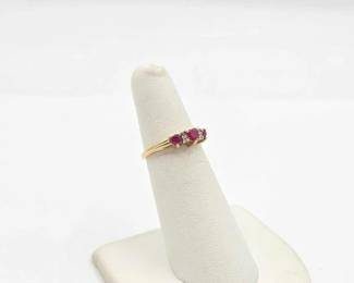 726 14k Gold, Diamond amp Ruby Ring, 1.4g