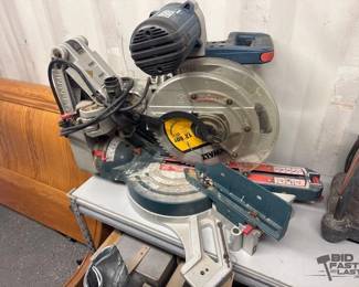 5012 Bosch 12 Miter Saw