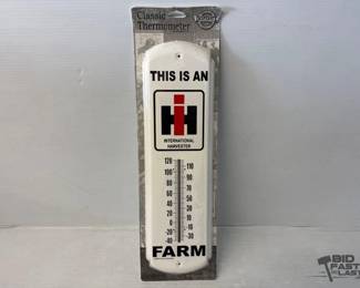 5582 International Harvester Metal Farm Thermometer