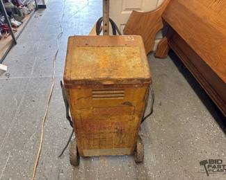 5036 Heyer Heavy Duty Battery Charger