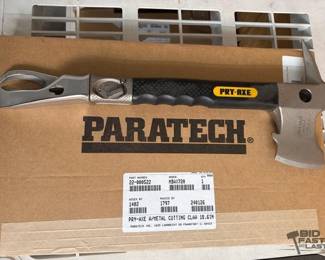 2614 2 NEW ParaTech Pry Axe With Metal Cutting Claw