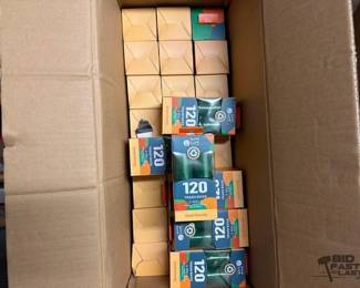 5530 Box of NEW Quite Lux Trash Bags