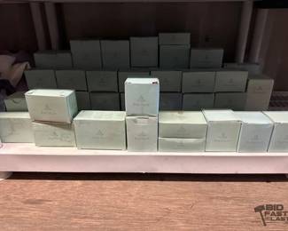 4564 PartyLite Candle Collection