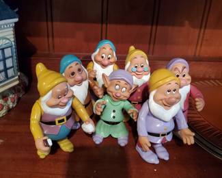 Vintage 7 Disney