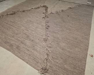 ASK TO SEE: Contemporary Rug priced to sell!