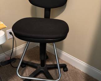 	#38	Adjustable Height Desk Chair	 $30.00 				