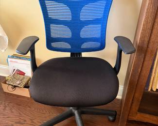 	#9	Rolling Desk Chair	SOLD				