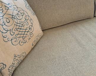 	#32	Fairfield Sofa 87"L	 $125.00 				