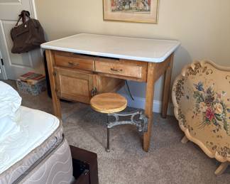 	#41	Antique Hoosier Cabinet With Stool 40"x25"x30"	SOLD			