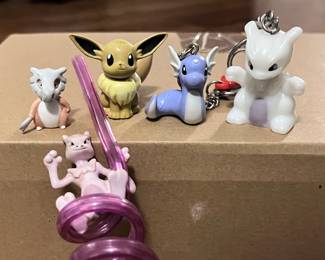 6 Pokemon figures