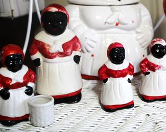Authentic Vintage Aunt Jemima Set/ Cookie Jar, Banks, Salt & Pepper.     Rare/Collectible
