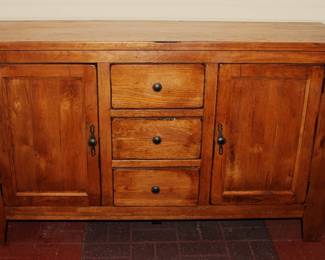 Buffet by Attic Heirlooms/Broyhill