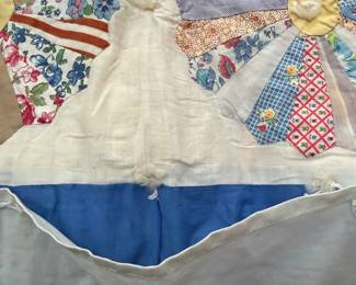 Vintage Dresden Plate Quilt, pic 3 of 6.  Measures approximately 75 x 70