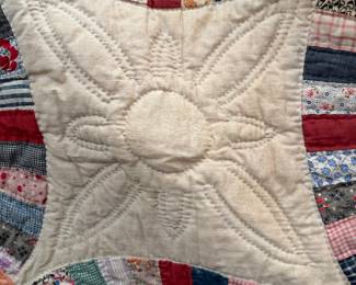 Vintage Double Wedding Ring Quilt                                                  Pic 6 of 6.  Measures approximately 66 x 78