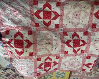 Vintage “Reds and Pinks” quilt. 
Pic 3 of 5