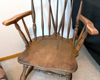 Antique Windsor Duxbury fiddleback spindle dining chair