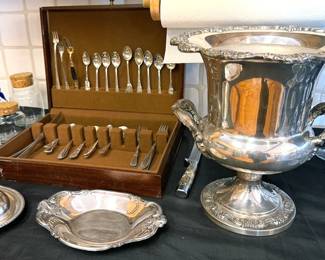Silver plate wine/champagne bucket