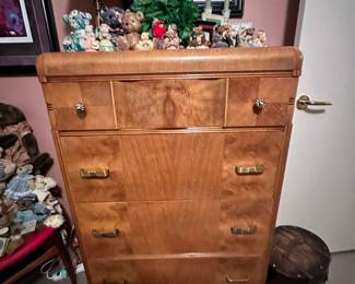 1930s waterfall dresser