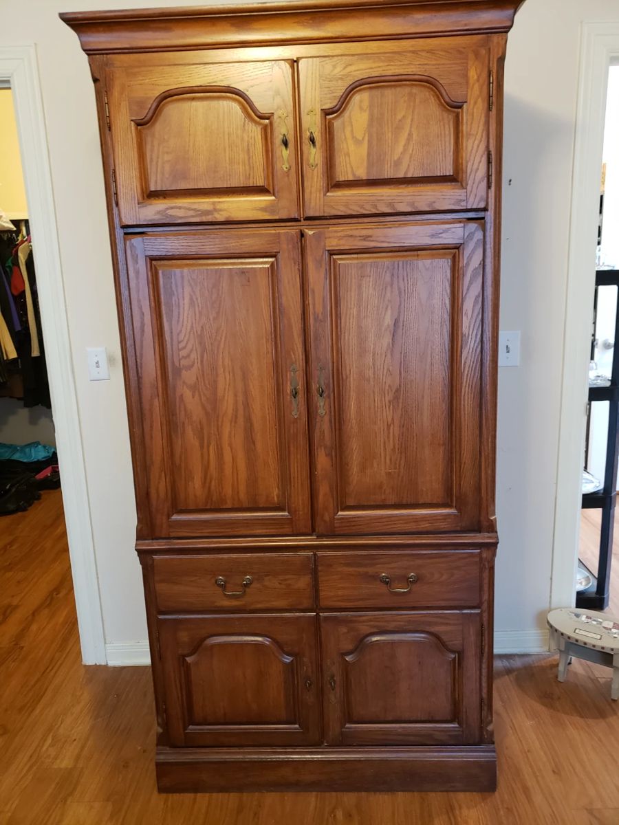 KINCADE MCM ARMOIRE GOVERNORS OAK