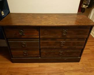 WOODEN CHEST OF DRAWERS