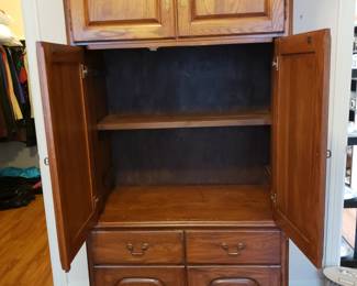 KINCADE MCM ARMOIRE GOVERNORS OAK