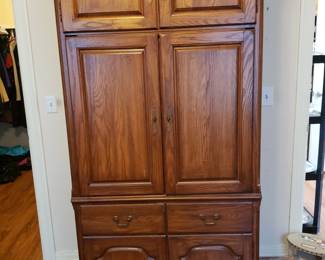 KINCADE MCM ARMOIRE GOVERNORS OAK