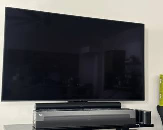 LG UPPUA inch K UHD Smart TV with Sonos Arc Soundbar fourth image
