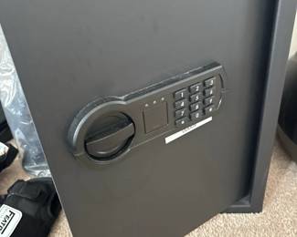 AmazonBasics Home Safe second image