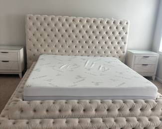 Pre-Sale Item: Meridian Furniture Revel Cream King Size Bedroom Set