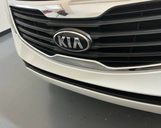 Kia Sportage fourth image