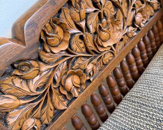 I MEAN LOOK AT THIS DETAIL