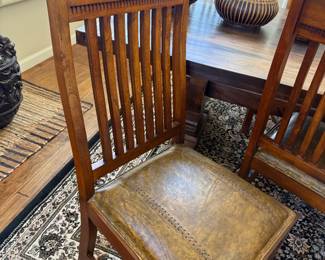 LEATHER & WHIP STITCHED SEATS