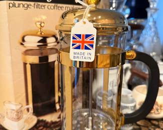 BRAND NEW VINTAGE COFFEE PRESS - BRASS ACCENTS