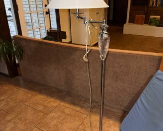 Floor lamp