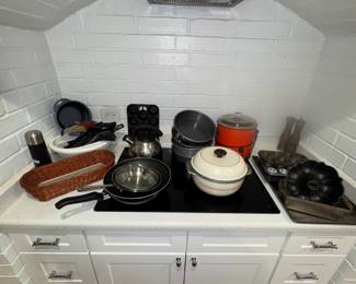 Kitchen cooking and baking pans