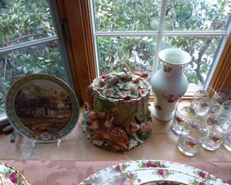 Bric-a-brac, Fitz & Floyd cookie jar, Royal Albert Old Country Roses glasses
