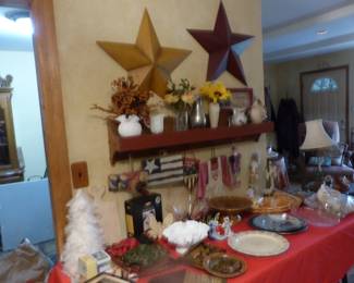 Bric-a-brac, wall display shelf