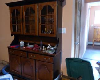 China cabinet hutch