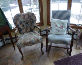 Accent chair, rocking chair