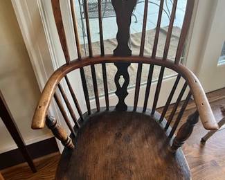 Outstanding Windsor chair