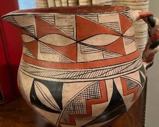 Wonderful! Note the handle