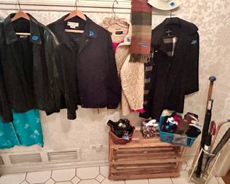 glove sets $1-5 ea, scarves $1-2ea,
most jackets $10-25ea sz medium & large men’s & womens, shoe rack $15
