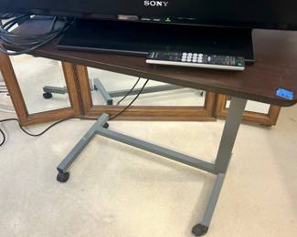 Tray table cart $30