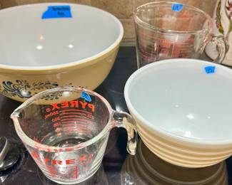 Vintage Pyrex bowls
Glass measuring cups