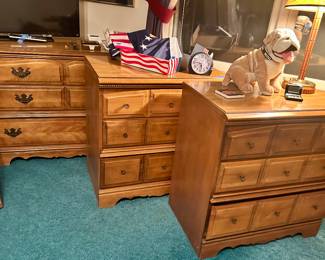 Vintage 3 drawer dresser $45ea