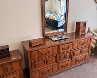 “WHATS LEFT FOR LAST DAY DEEP DISCOUNTS”