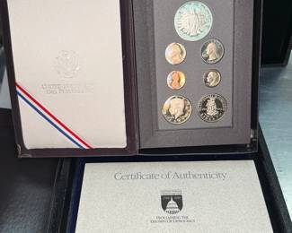 US Mint 1989 Prestige Coin Set